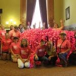 Iowa activists bring 14,600 chain links to governor in wake of Planned Parenthood cuts