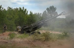 Ukrainian soldiers fire US-supplied Howitzer